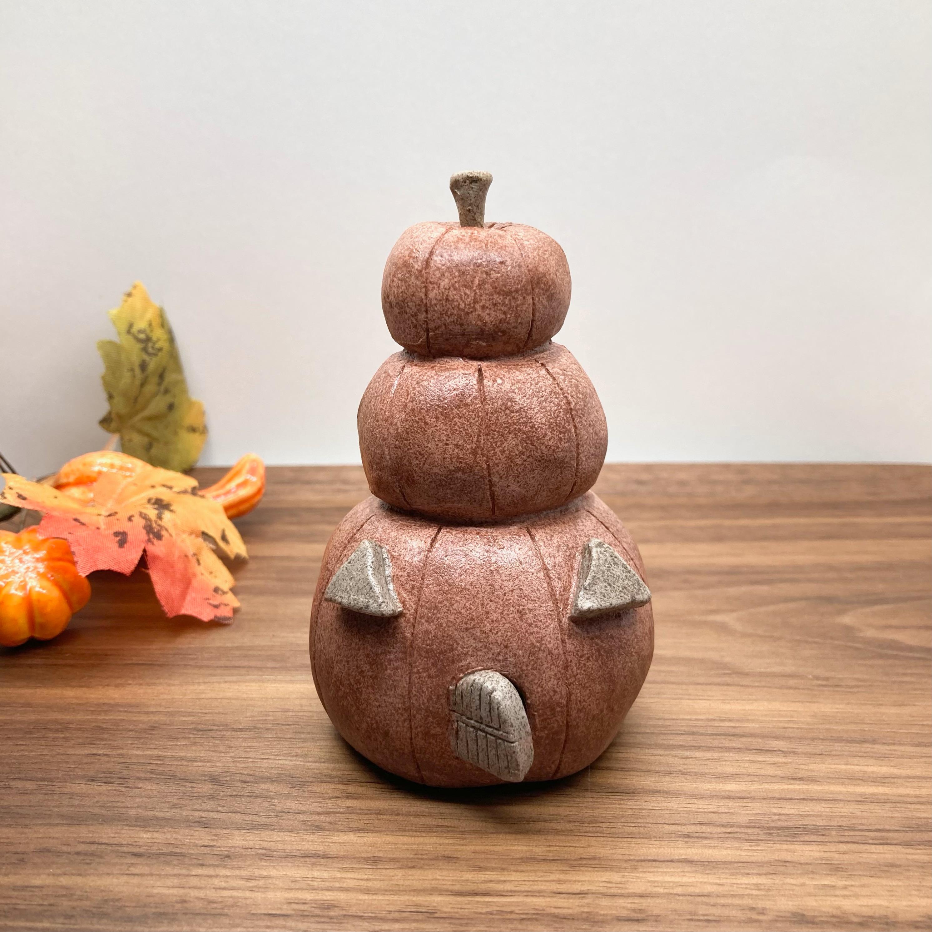 3段積みかぼちゃのお家　ハロウィングッズ　玄関インテリア　オブジェ　陶器の置物1枚目の画像