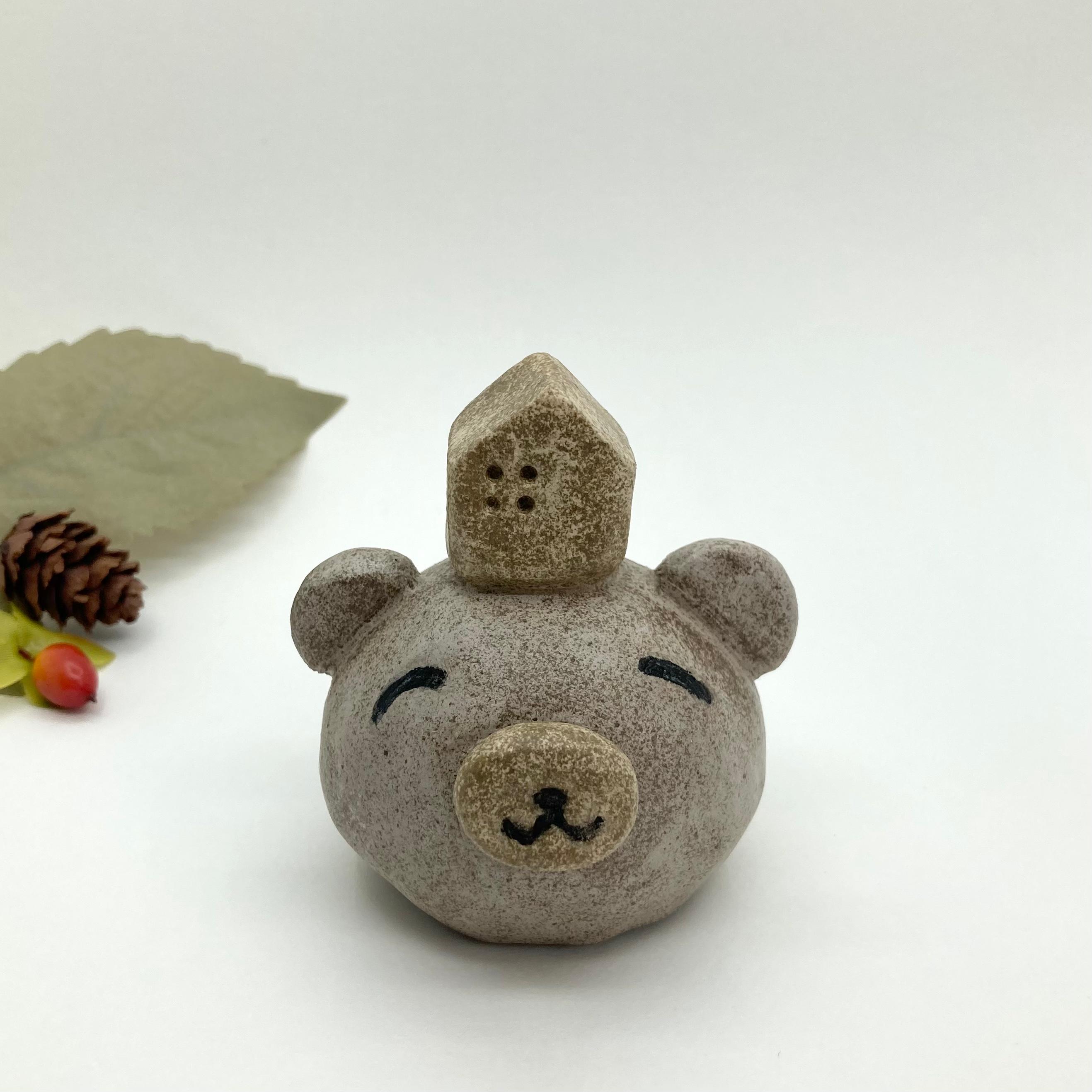 おうち熊さんの顔だけオブジェ　くまの置物　陶器のインテリア　オリジナルデザイン1枚目の画像